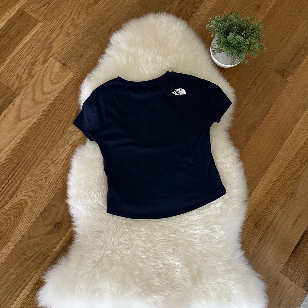 Girls Northface blue T-shirt